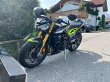 Triumph Street Triple RS Moto2 - TRIUMPH TR2