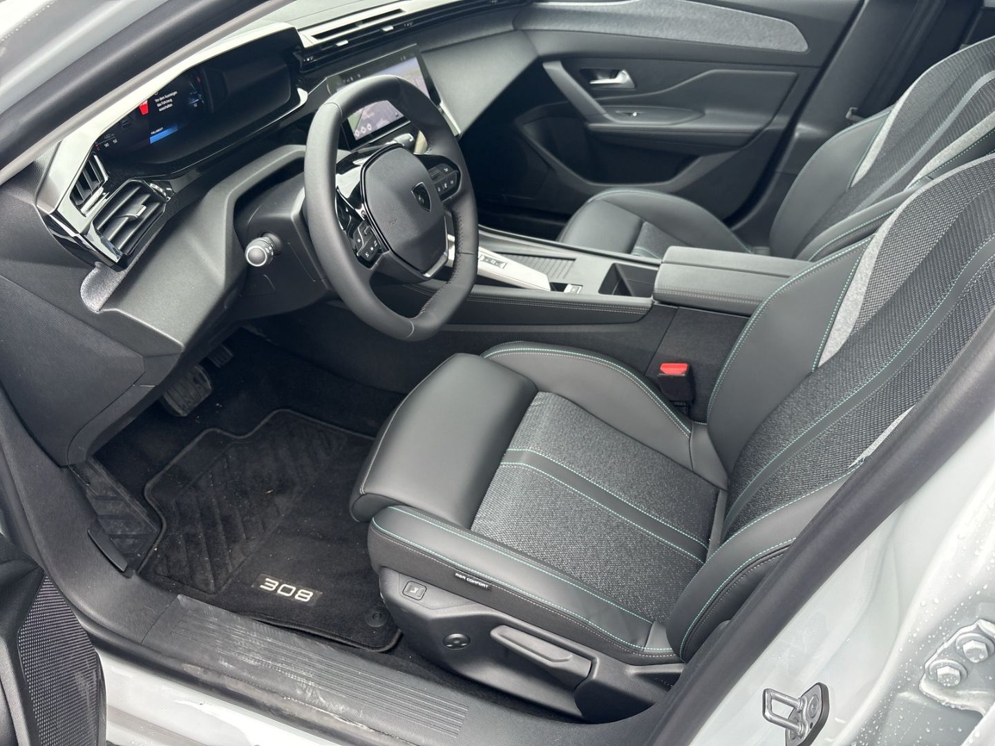 Fahrzeugabbildung Peugeot 308 SW Allure 1.5 BlueHDi 130 EU6e