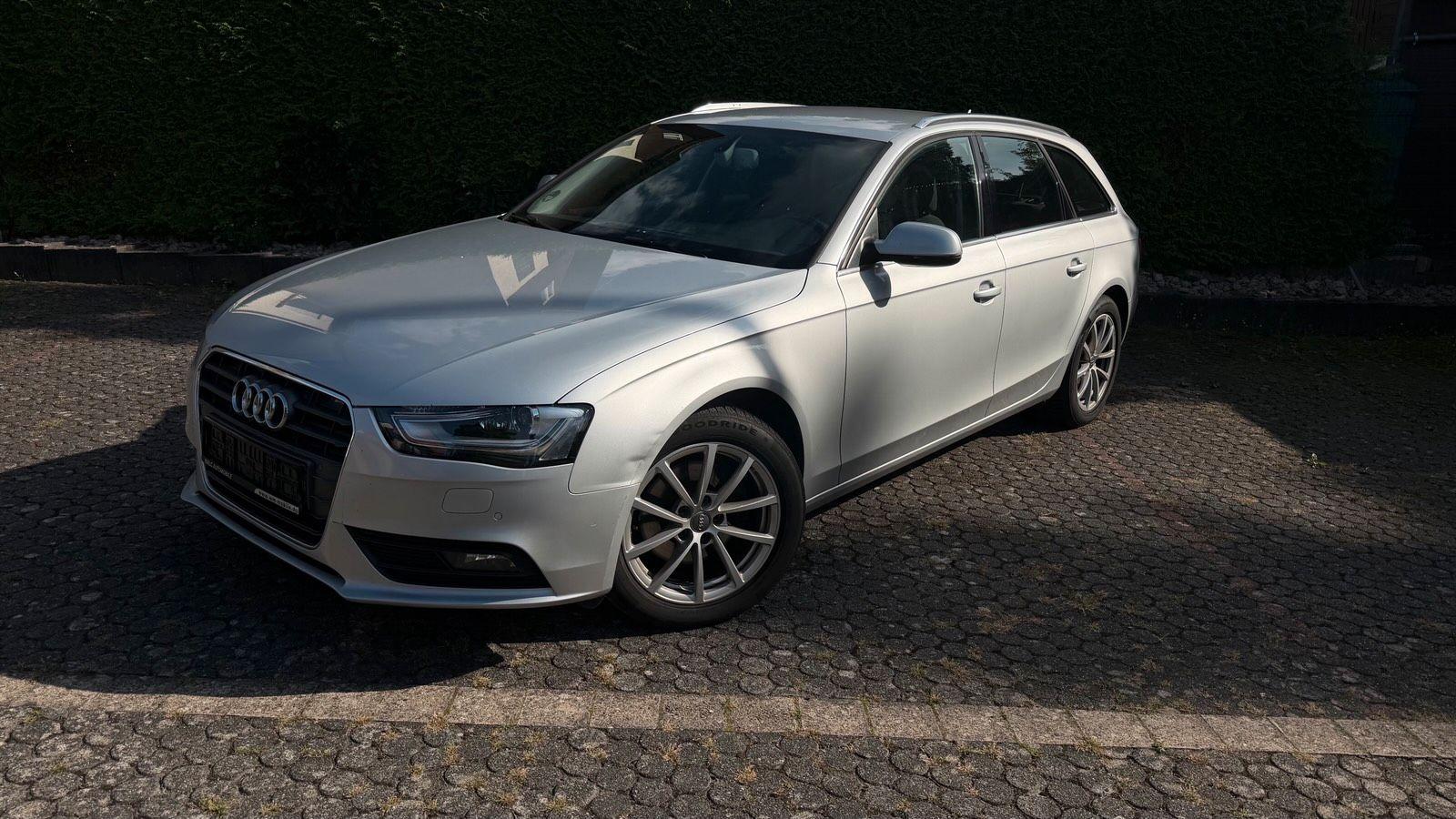 Audi A4 2012 — rear view