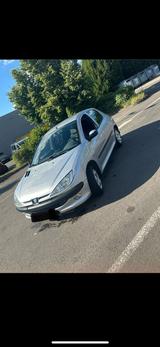 Peugeot 206 - Peugeot 206 Gebrauchtwagen in Saarbrücken