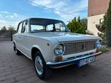 Lada LADA 1200 Oldtimer - Lada 1200 mit Benzin-Antrieb: Limousine