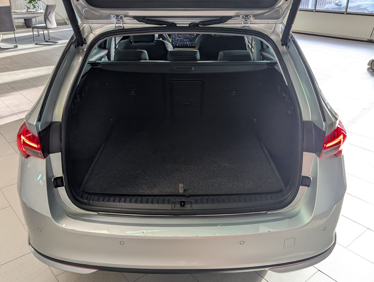 Fahrzeugabbildung SKODA Octavia 1.5 TSI mHEV DSG ACC Style-Paket AHK 17"