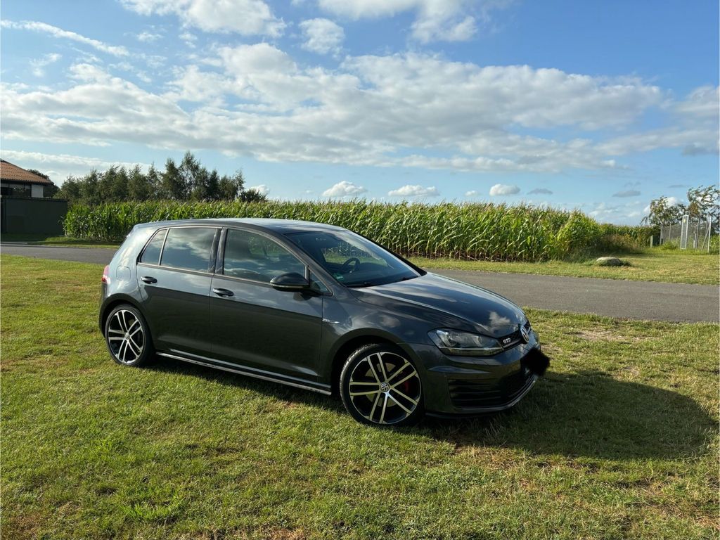 Image of Volkswagen Golf