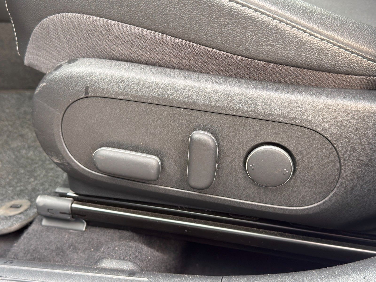 Fahrzeugabbildung Hyundai KONA 1.0 T-GDI Prime *Allwetter*ACC*LED*BOSE*360