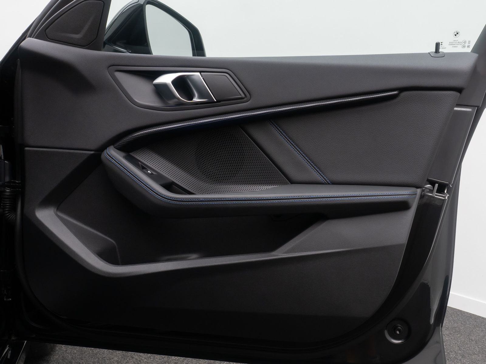 Fahrzeugabbildung BMW 118i M Sport HiFi Kamera DAB Panorama Komfort