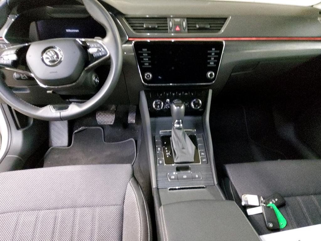 Fahrzeugabbildung SKODA Superb Combi 2.0 TSI Style/AHK/KAMERA/ACC/LED/