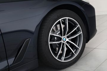 BMW 530i Touring M Sport Komfortsitz PANO ACC HUD