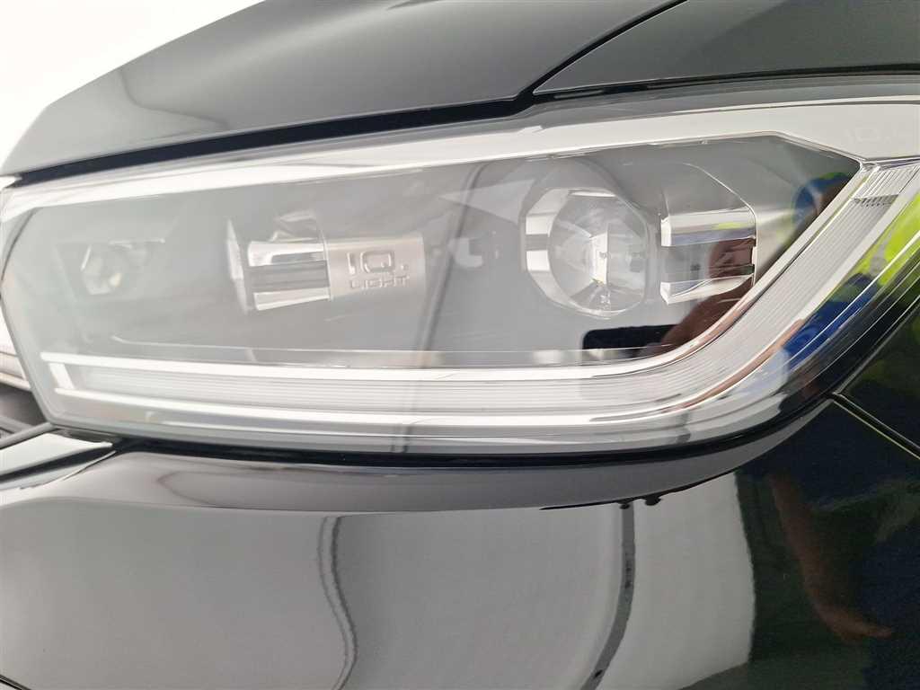 Volkswagen T-Roc R-Line 1.5 TSI DSG Business-Paket