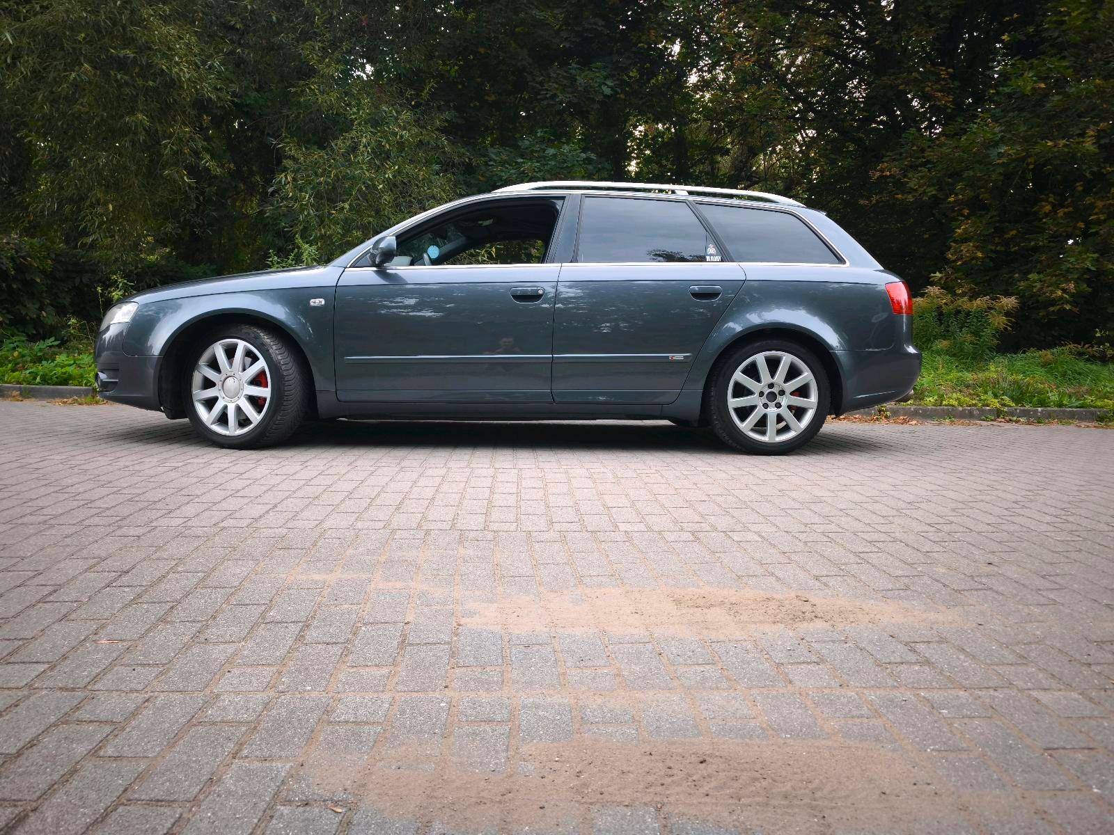 Audi A4 2005 — interior