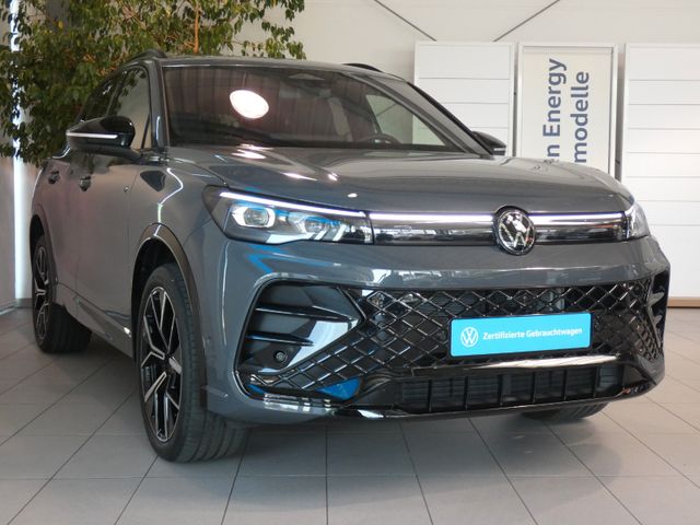 Tiguan 2.0 TDI R-Line AHK PANO 360° STHZ