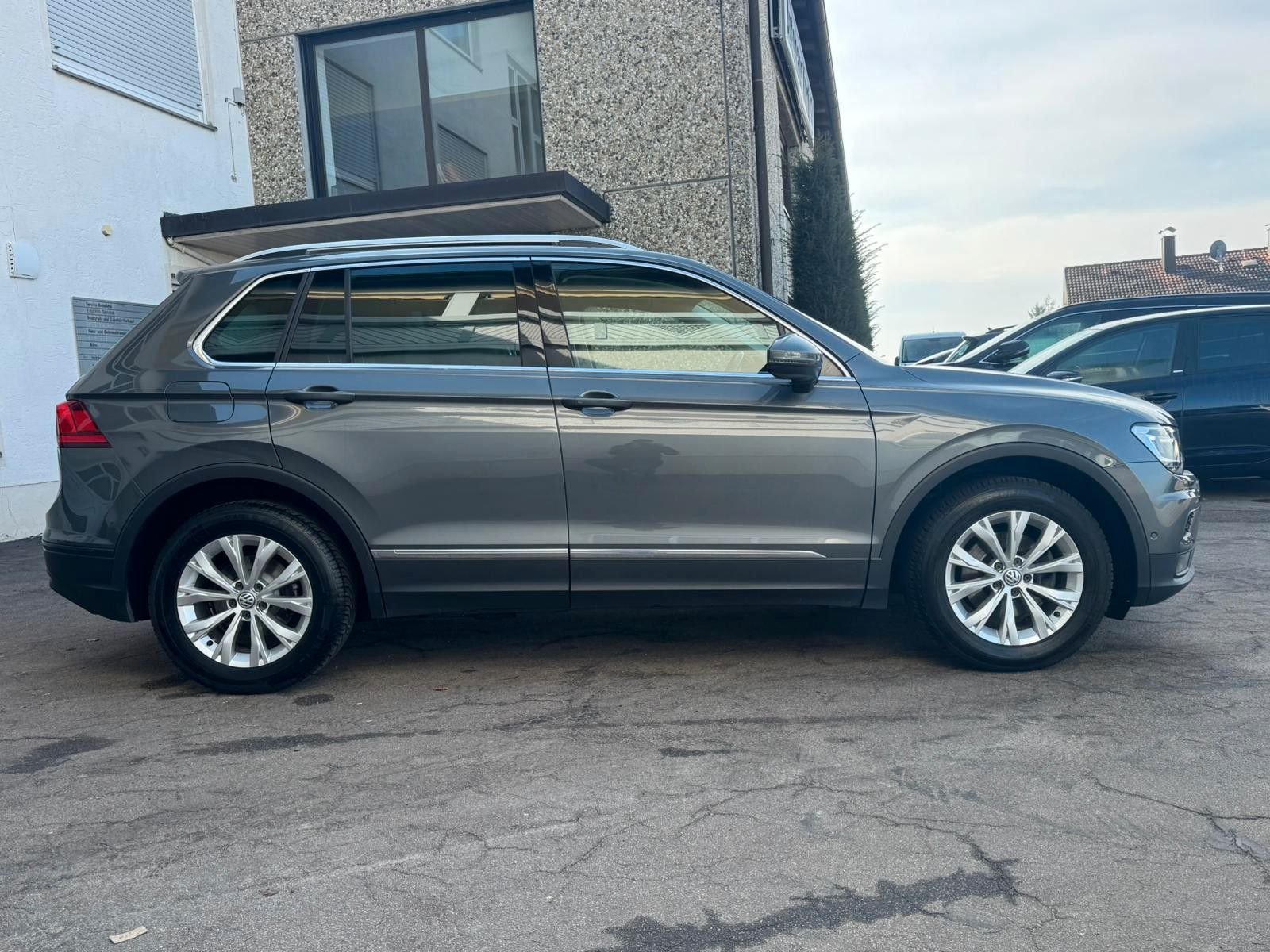 Volkswagen Tiguan 1.5TSI Comfortline ACC R-KAM NAVI LED SHZ foto 4