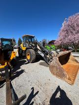 JCB 437