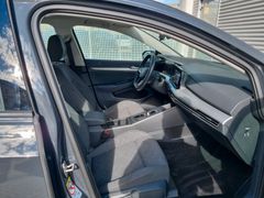 Fahrzeugabbildung Volkswagen Golf VIII Variant 1.0 eTSI DSG Life LED NAVI SHZ