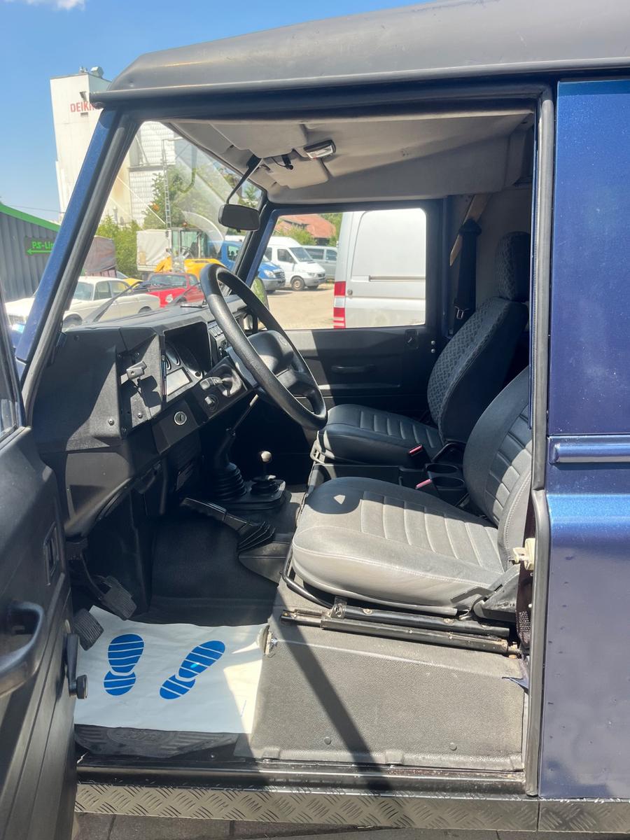 Land Rover Defender 2.5 TD5 90 E 122ch - Empattement court - CT récent - Carnet entretien - Attelage