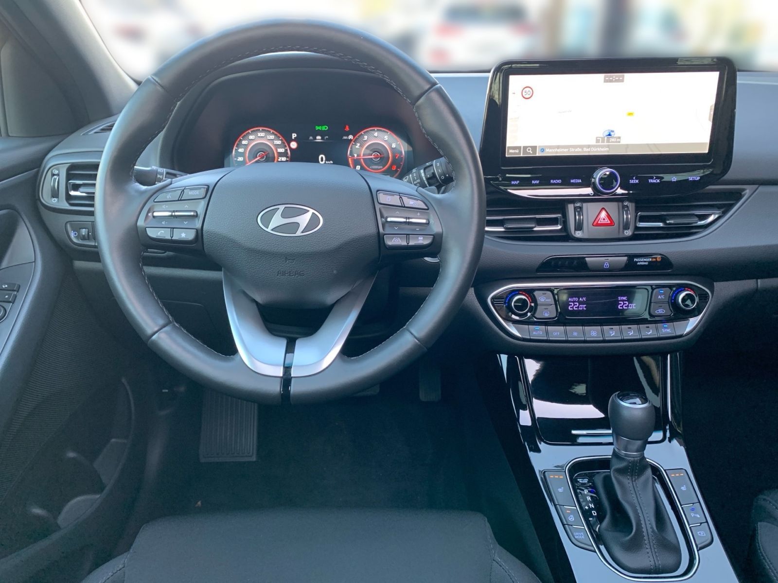 Fahrzeugabbildung Hyundai i30 1.5 T-GDI 7-DCT Advantage Plus Mild-Hybrid