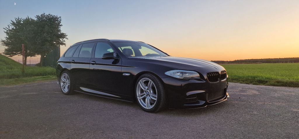 BMW M550