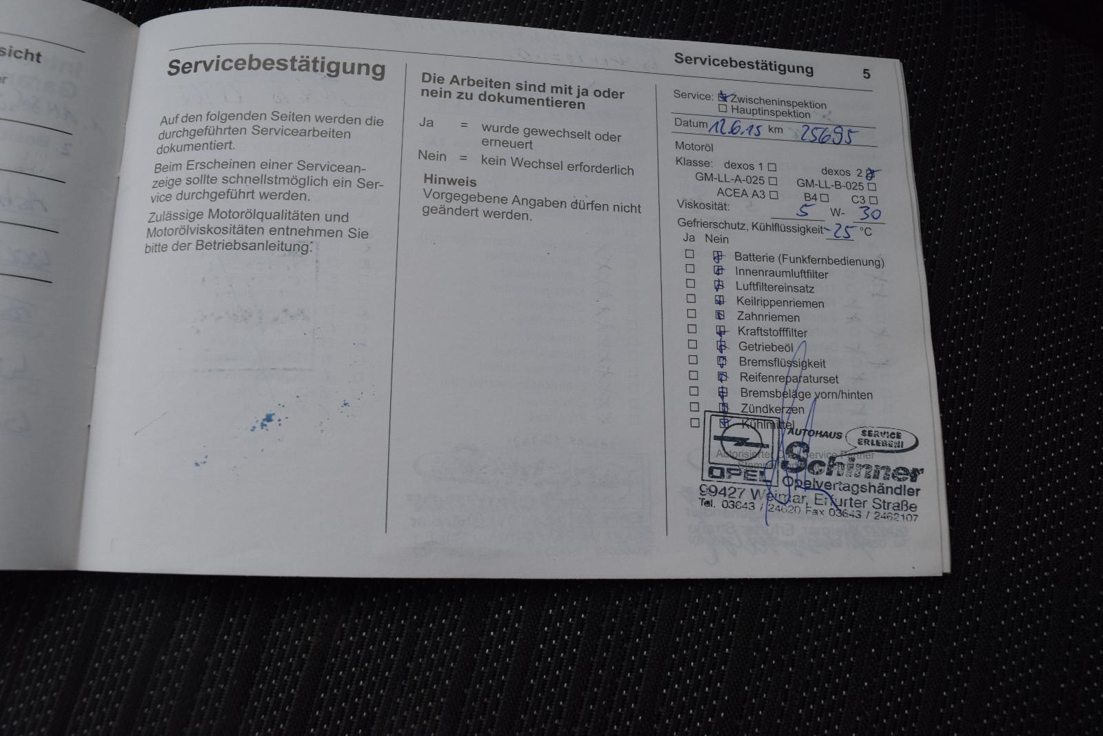 Opel Astra 2014 — photo 16