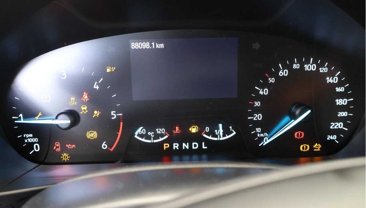 Fahrzeugabbildung Ford Focus Tur 1.5d AT8 C&C LED/ACC/NAVI/SHZ/DAB/RFK