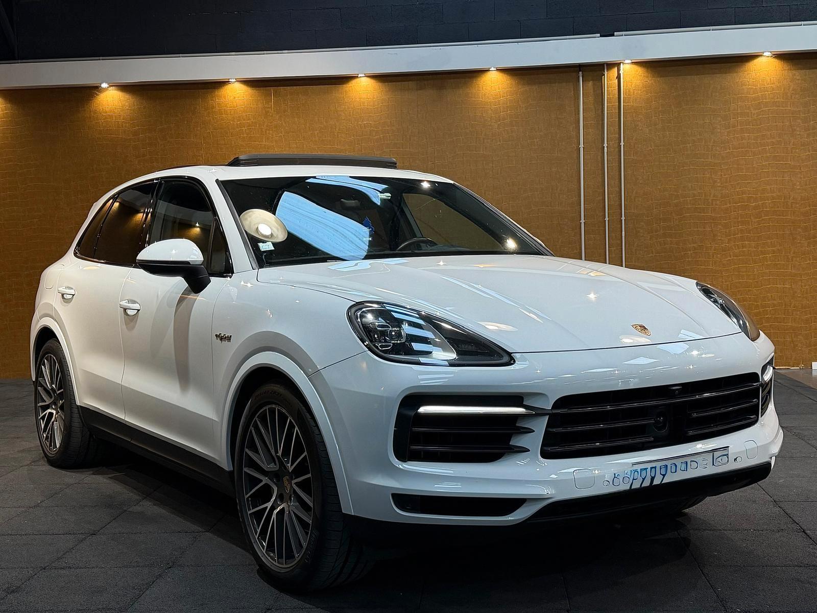 Porsche Cayenne E-Hybrid 9YA 462ps *SOFTCLOSE*PANO*MEMO*