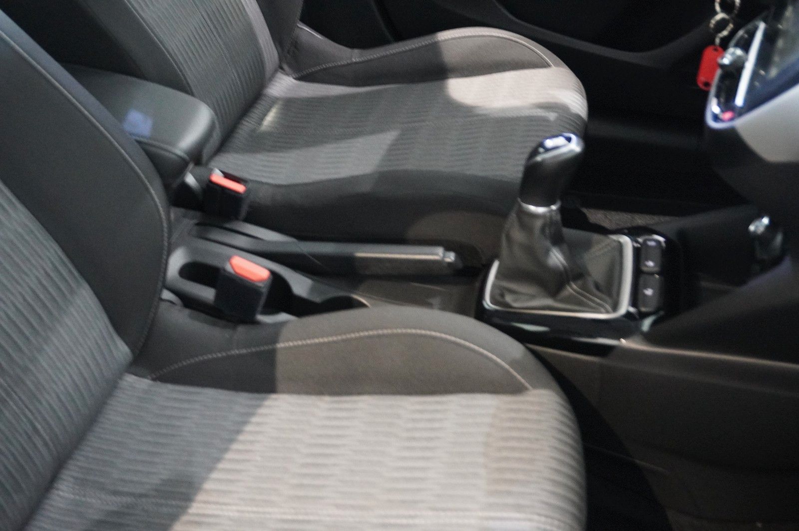 Fahrzeugabbildung Opel Corsa F 1.2 EDITION NAVI/KAMERA/TEMP./PDC/DAB+