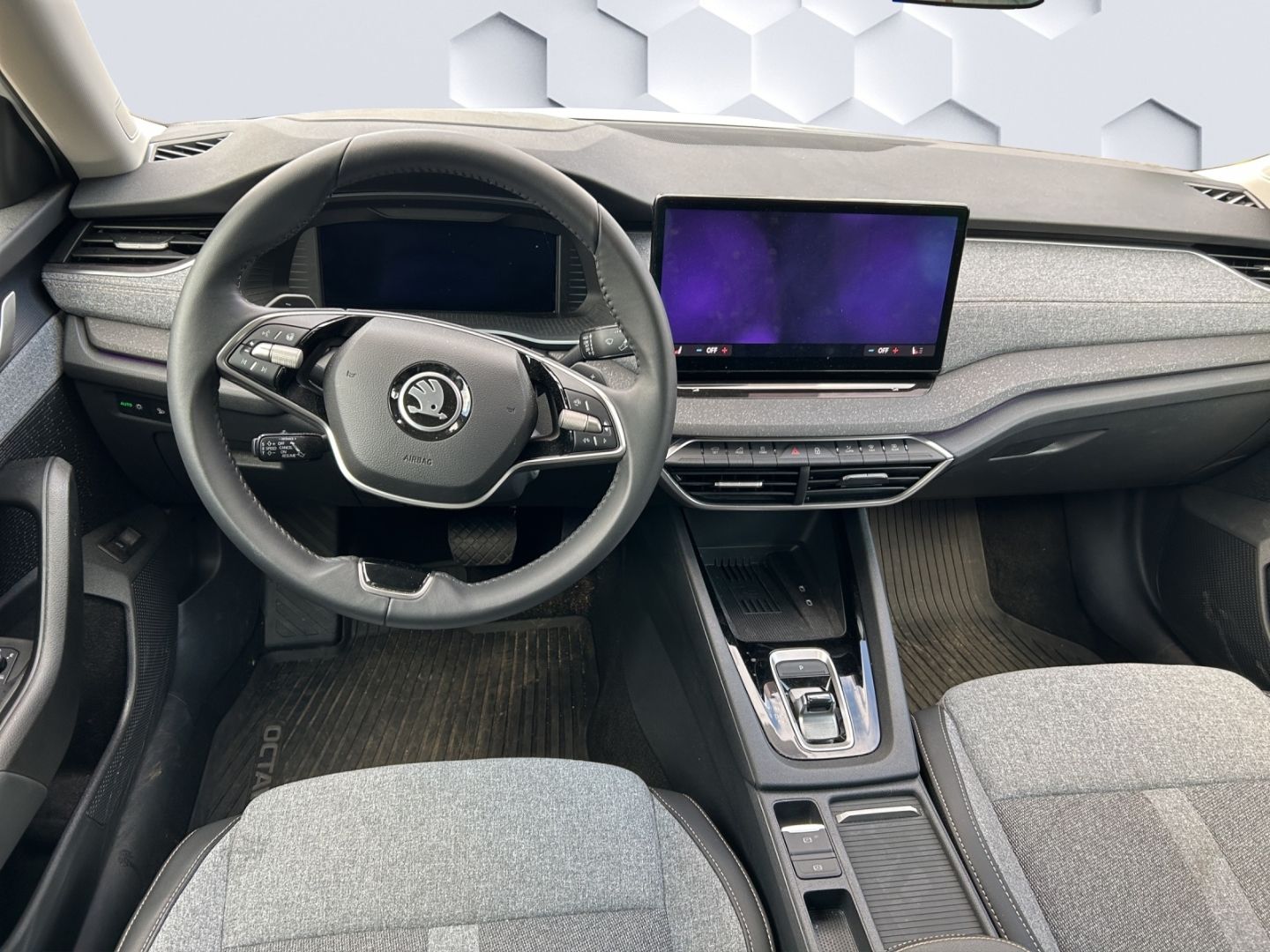 Octavia Combi 1.5 TSI mHEV DSG- Selection-Side A