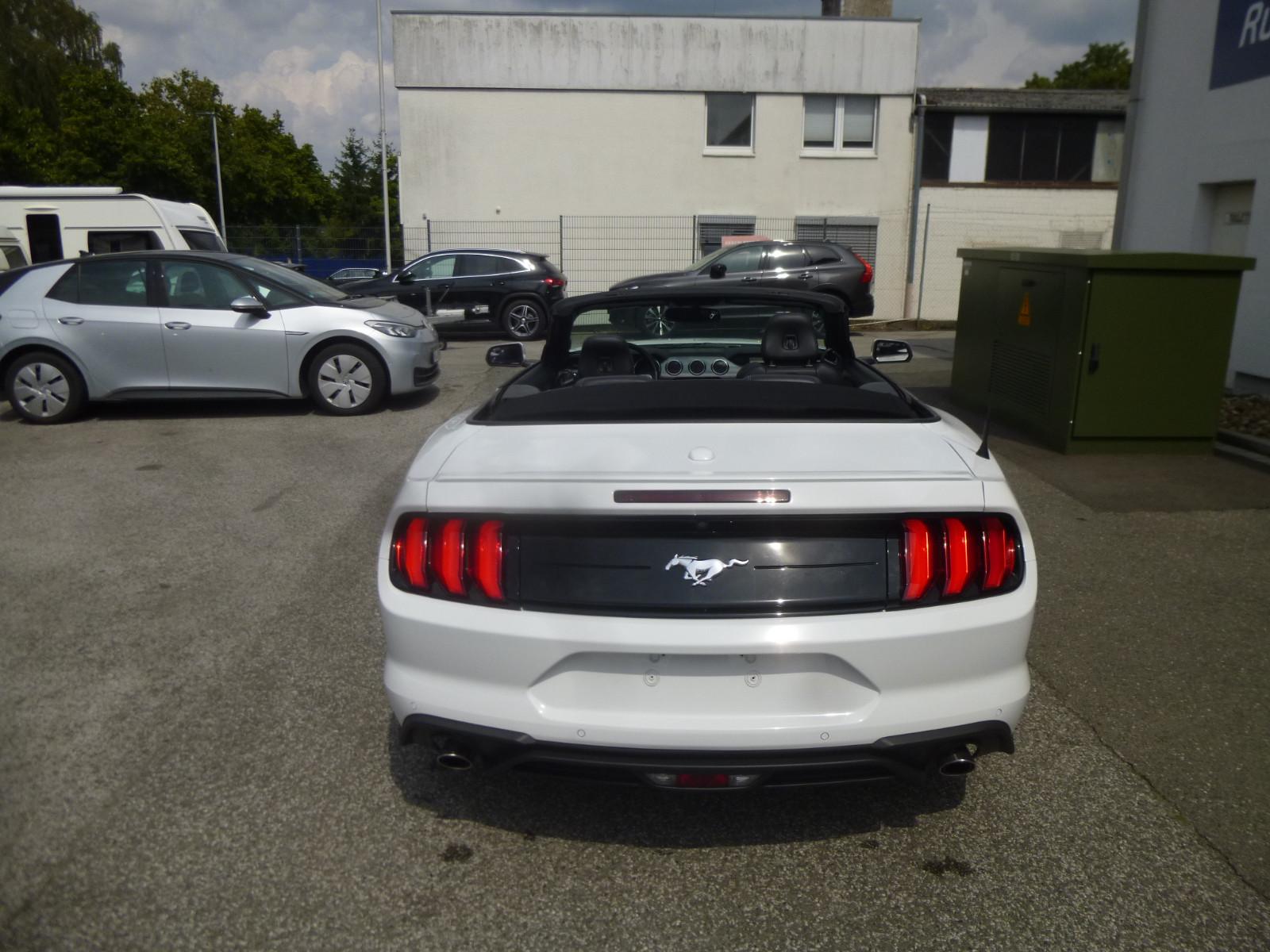 Ford Mustang 2.3 EcoBoost Cabrio