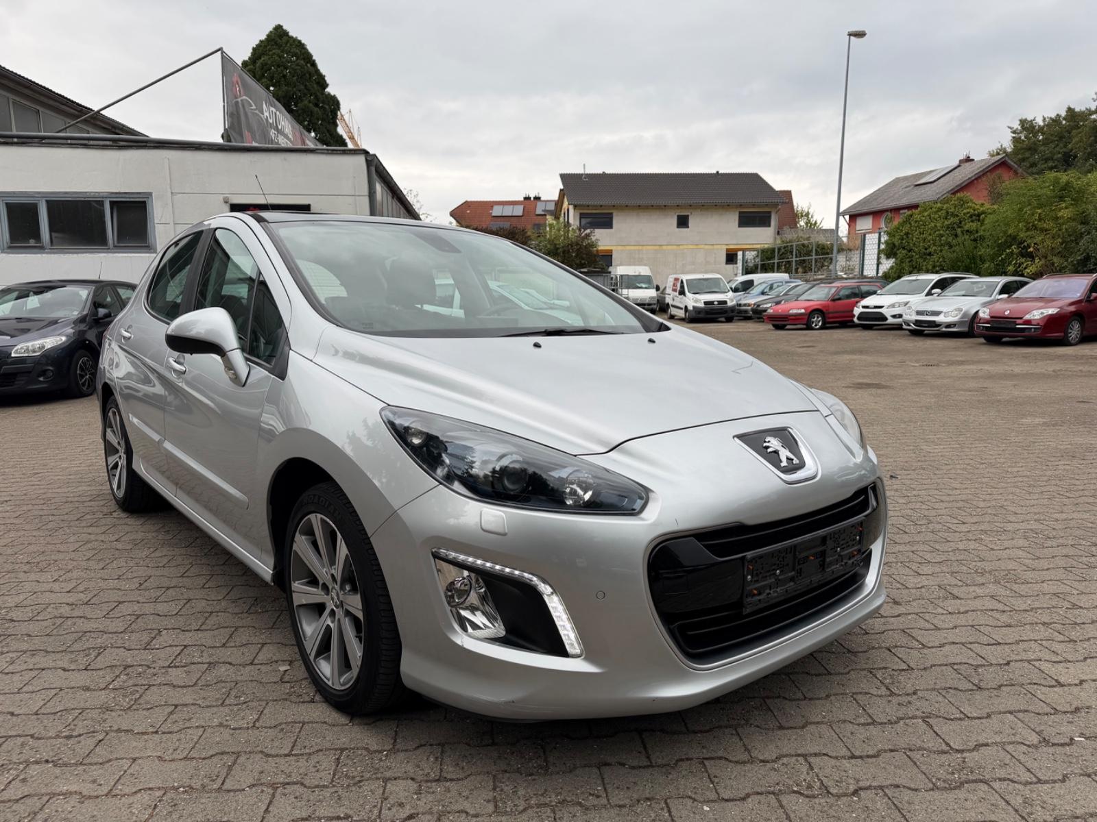 Peugeot 308 Allure*XENON*KLIMA*PANO*LEDER*PDC*