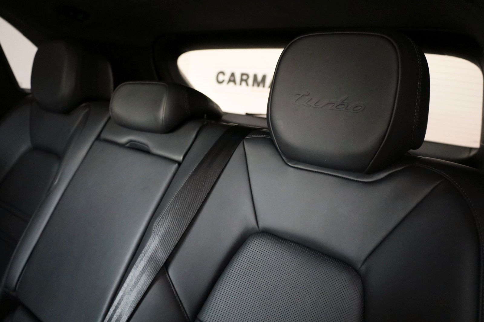 Fahrzeugabbildung Porsche Cayenne Turbo,Matrix-LED,360Kamera,Pano,AHK+WR