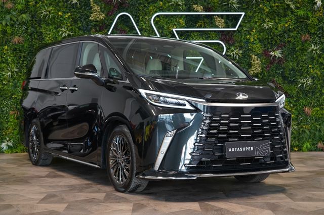 LEXUS LM