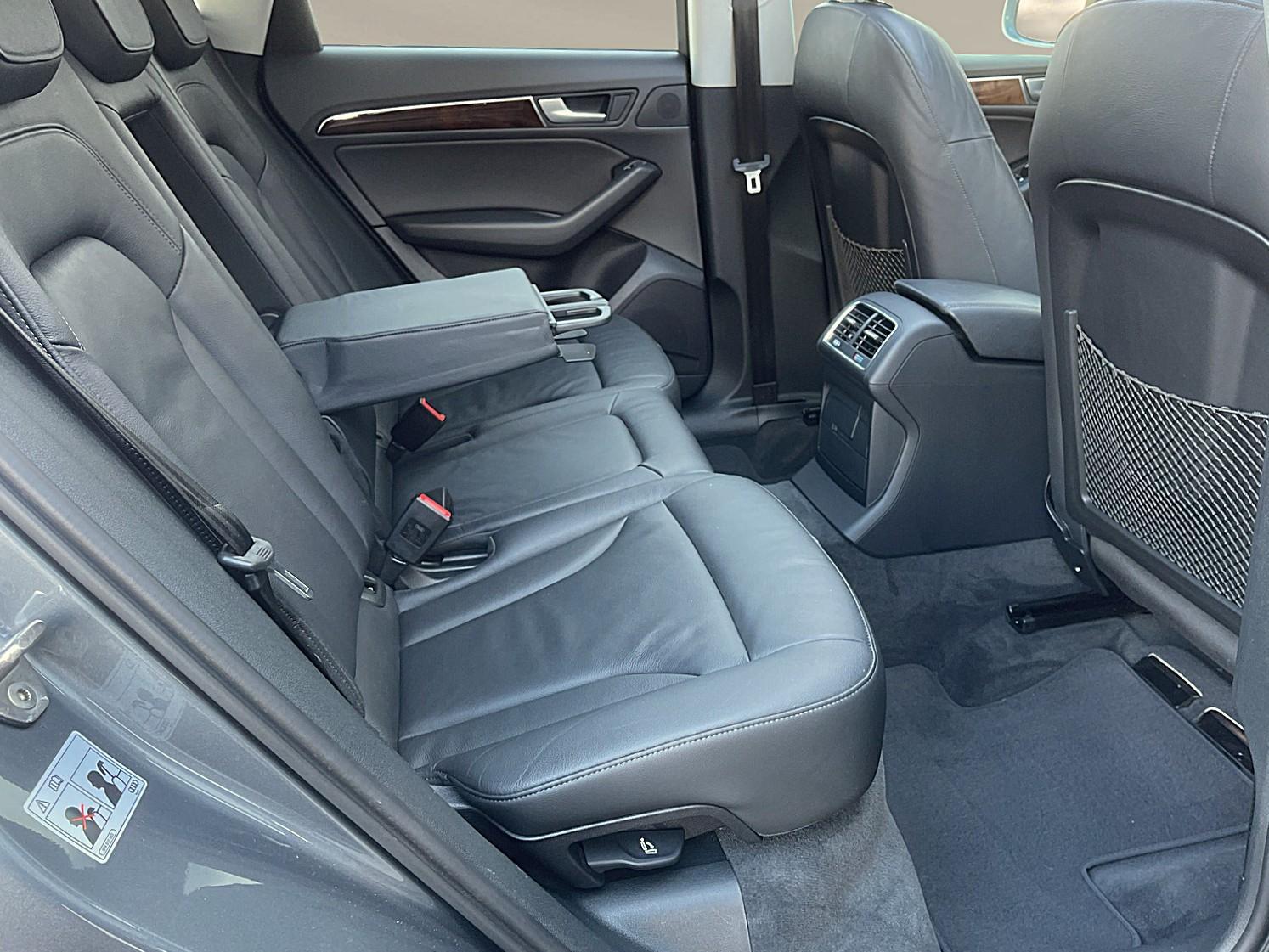 Audi Q5 2.0 TFSI S-tronic quattro XENON PANO NAVI RFK