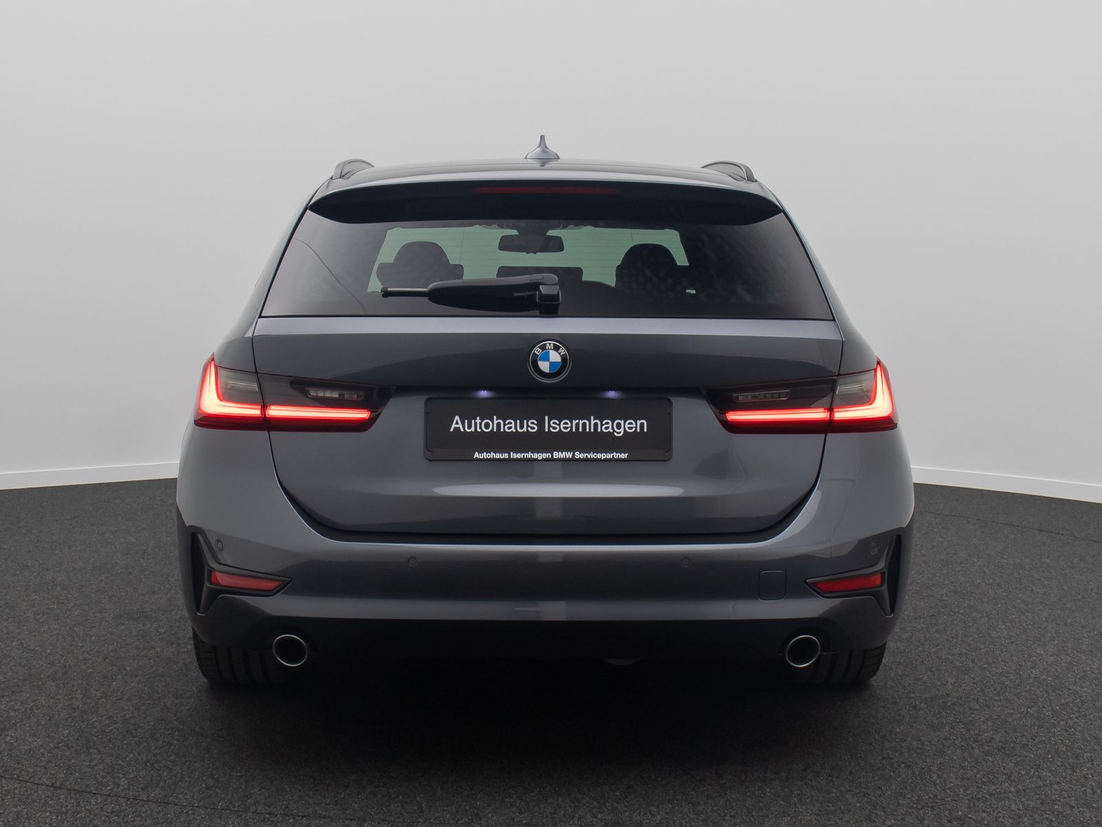 Fahrzeugabbildung BMW 318d Geschwindigreg DAB Alarm AHK WLAN M Sport