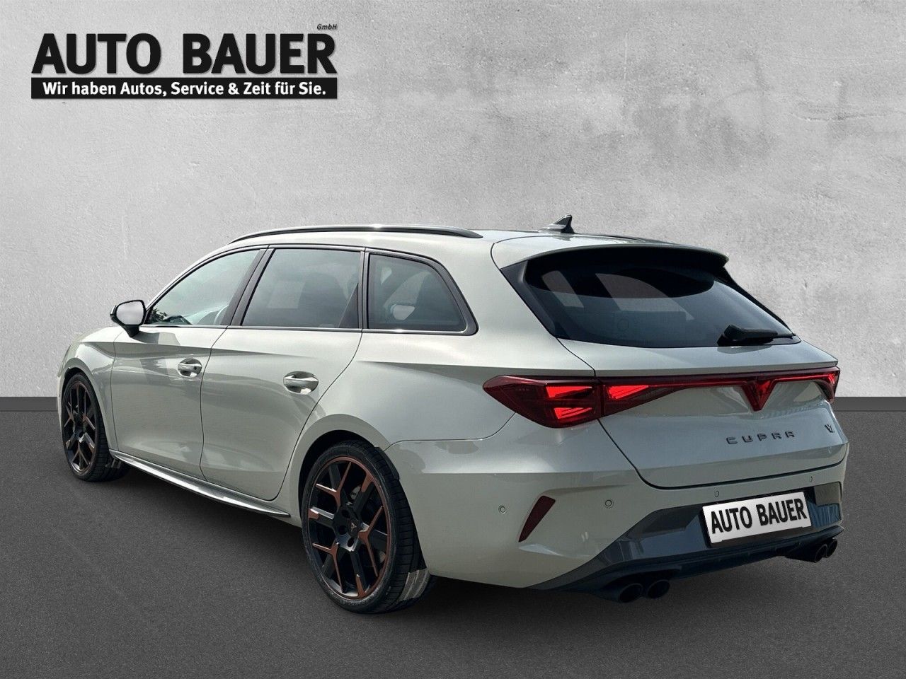 Fahrzeugabbildung CUPRA Leon ST VZ 2.0 TSI 333 PS 4Drive Akebono Pano - mit KI generiert/bearbeitet