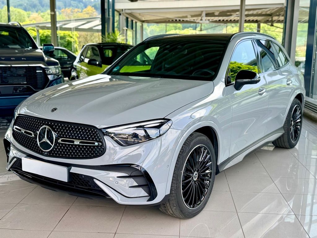 Image of Mercedes-Benz GLC 220