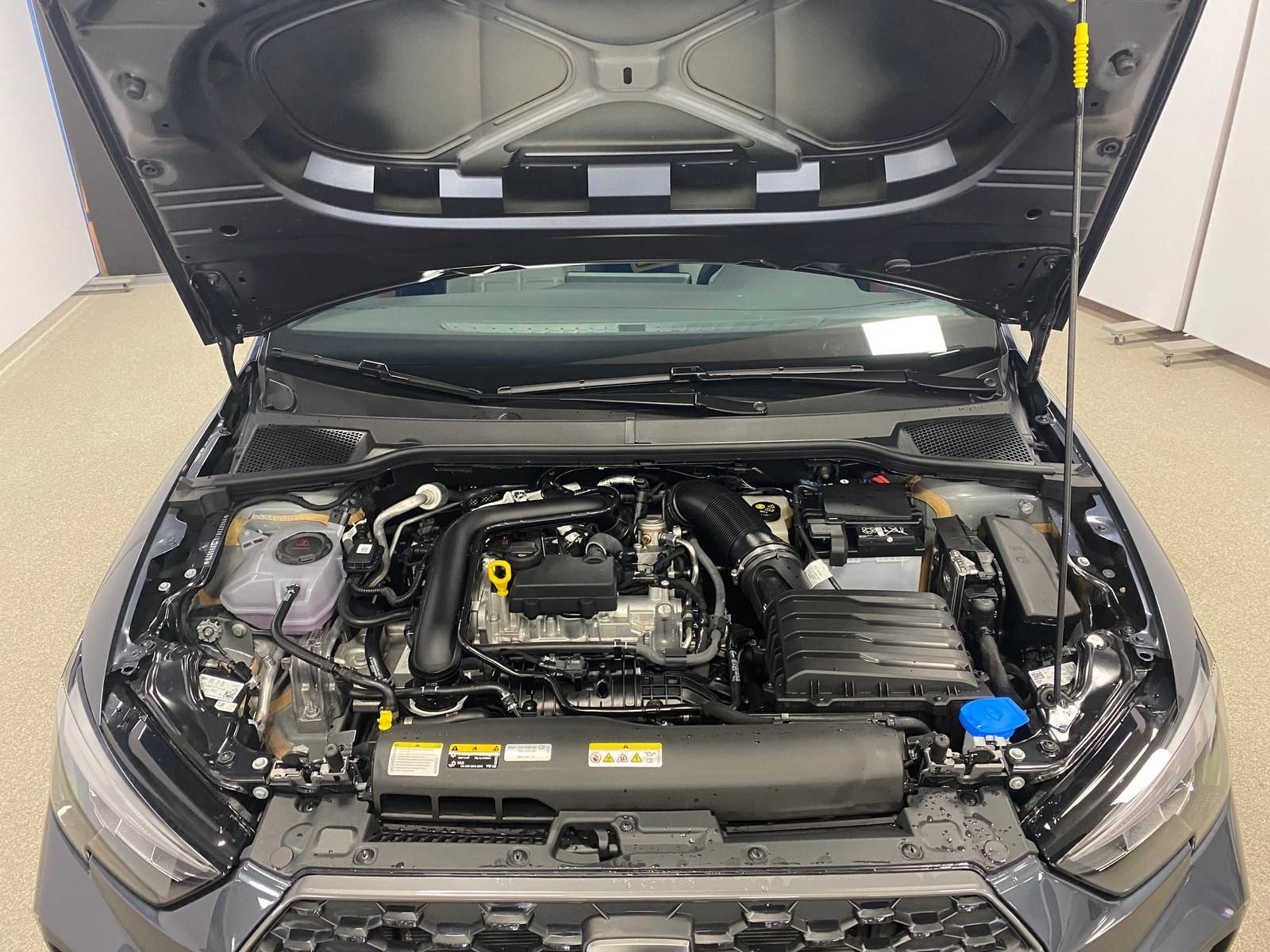 Fahrzeugabbildung SEAT Ibiza 1.0 TSI 1.0 TSI FR 5 J.GARANTIE+ACC+KAMERA