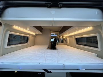 Westfalia Columbus 640 E 140 PS 8G  SOLAR LITHIUM SKYVIEW