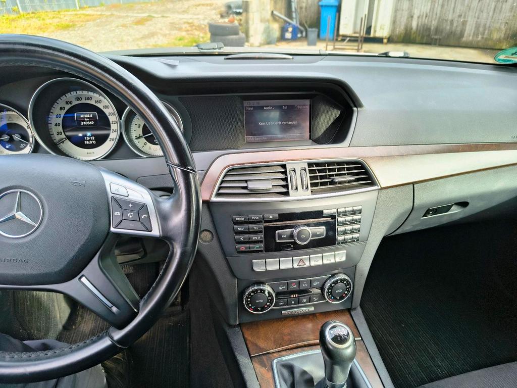 Mercedes-Benz C 180