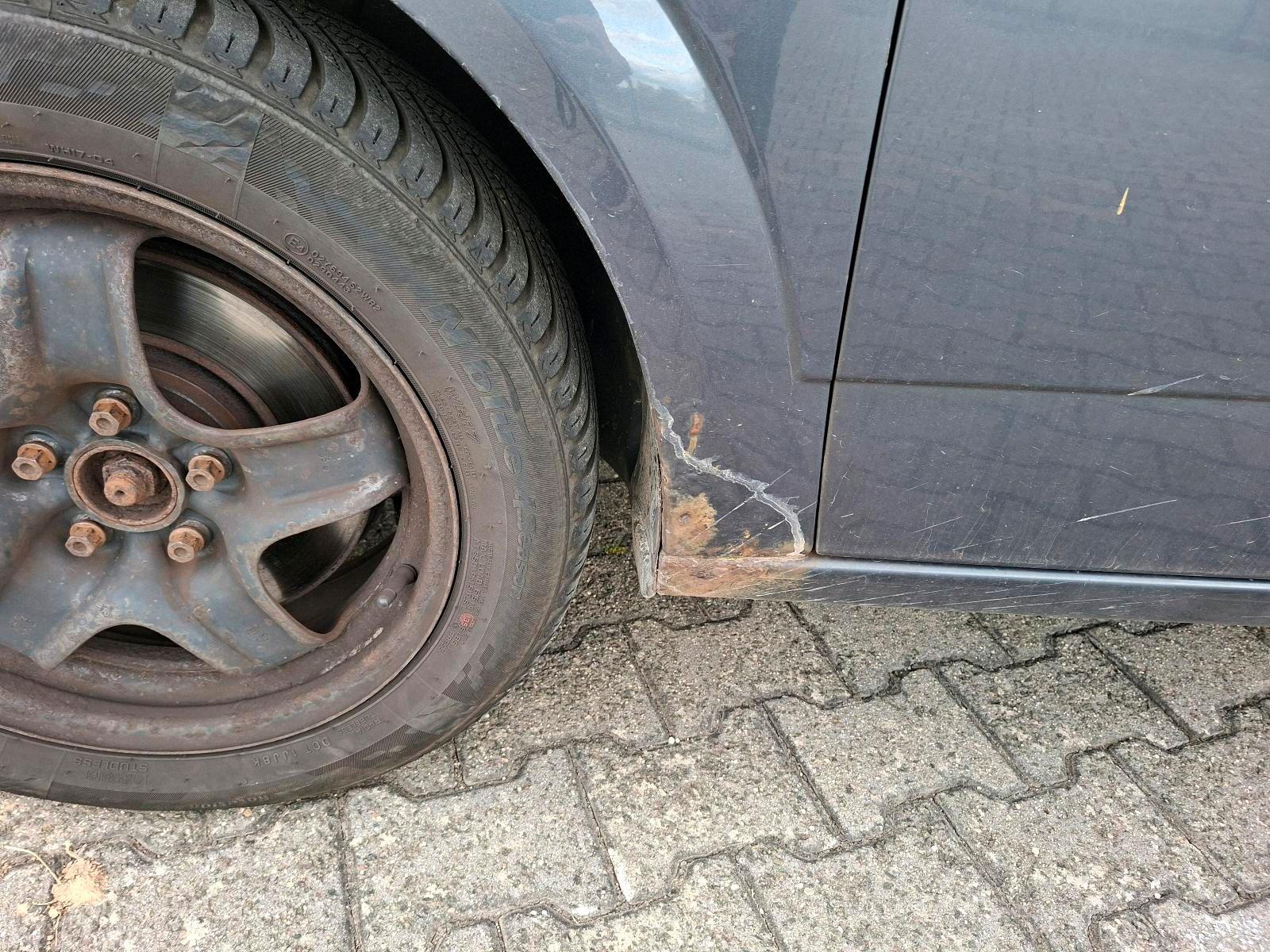 Opel Astra 2010 — photo 11