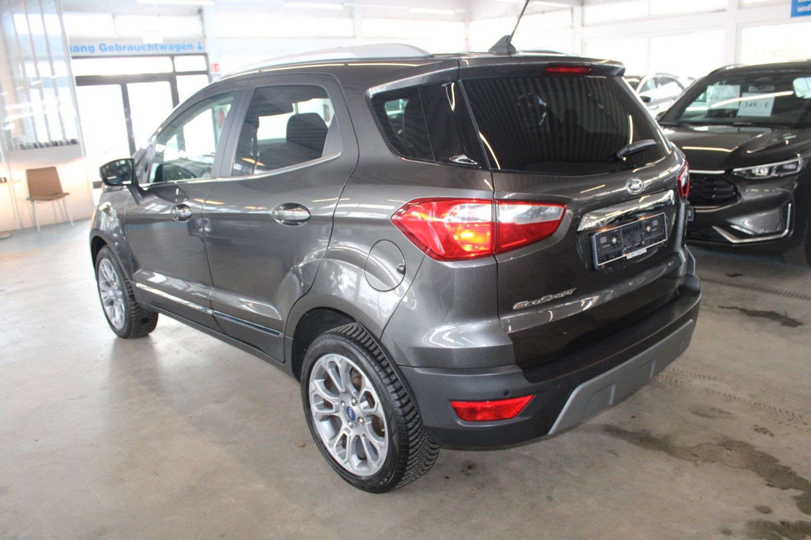 Fahrzeugabbildung Ford EcoSport Titanium NAVI Schiebedach CAM WinterPak