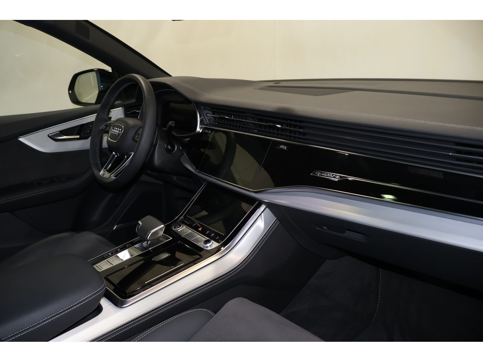 Audi Q8 55 TFSI quattro S line*B&O*PDC*R-Kamera * foto 14