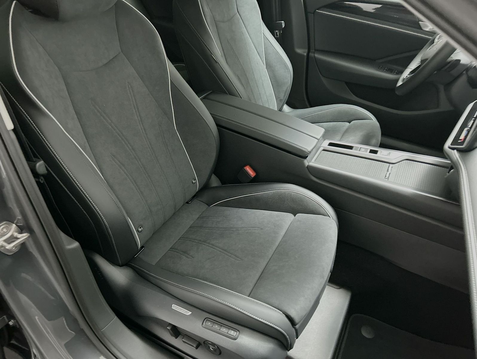 Volkswagen Passat - Bild 23