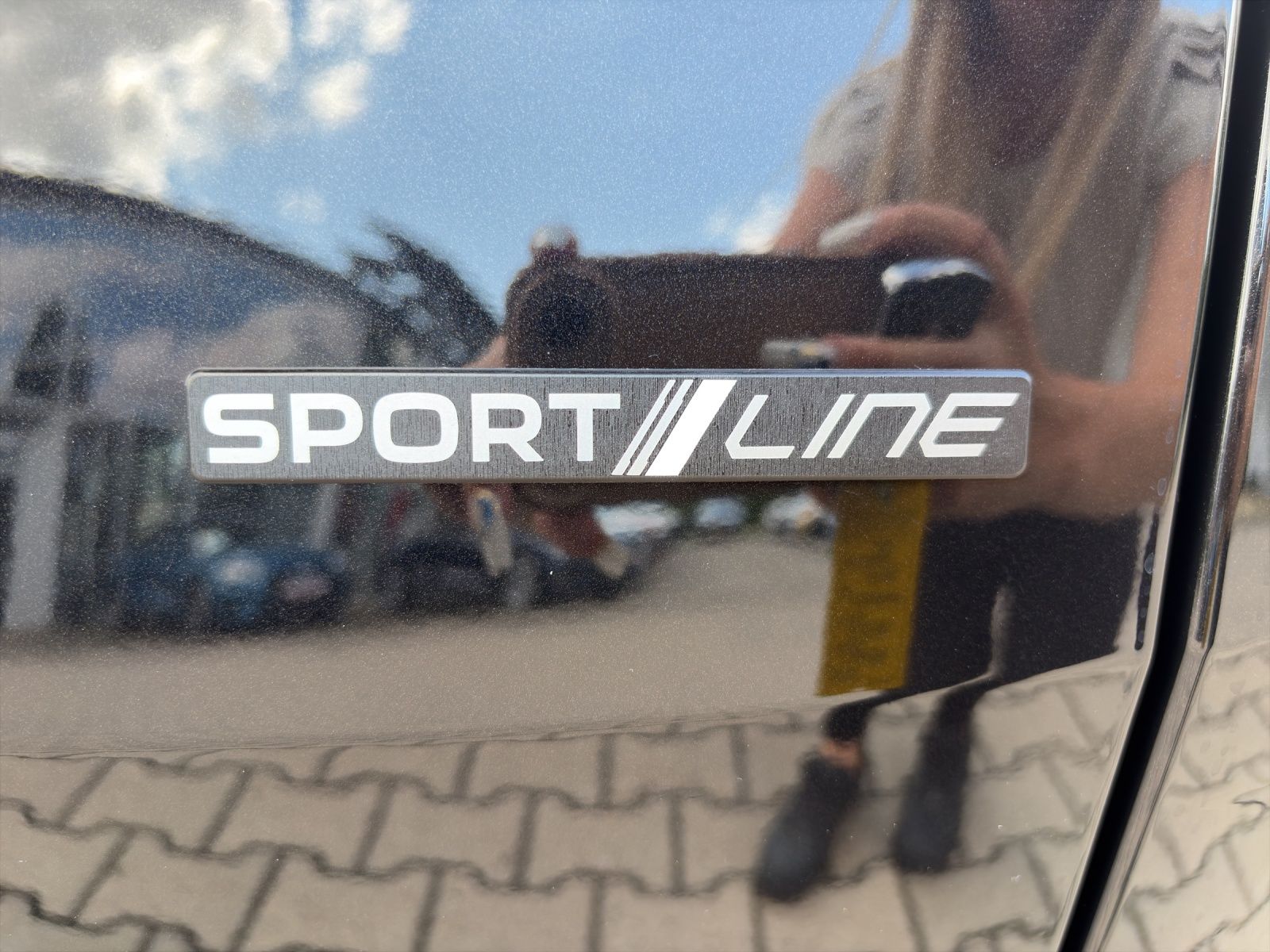 Fahrzeugabbildung SKODA Elroq Sportline 60 MATRIX AHK ACC