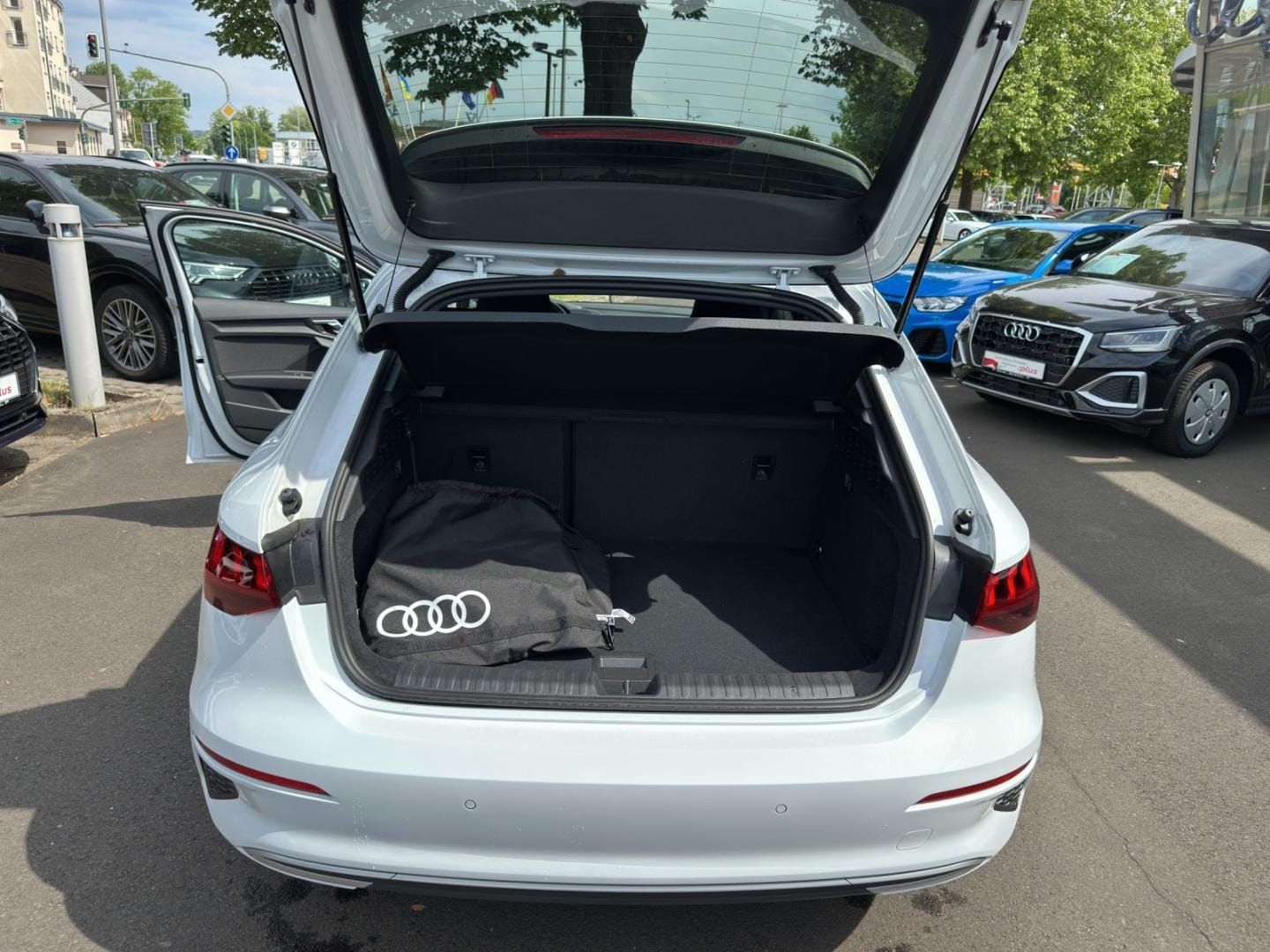 Fahrzeugabbildung Audi A3 Sportback TFSI e Advanced A3 Sportback 40 TFS