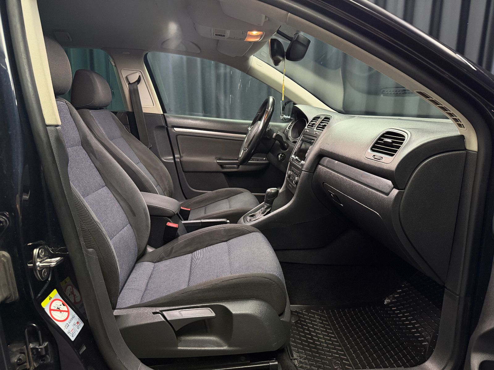 Fahrzeugabbildung Volkswagen Golf VI Variant Style BlueMotion |DSG|NAVI|AHK