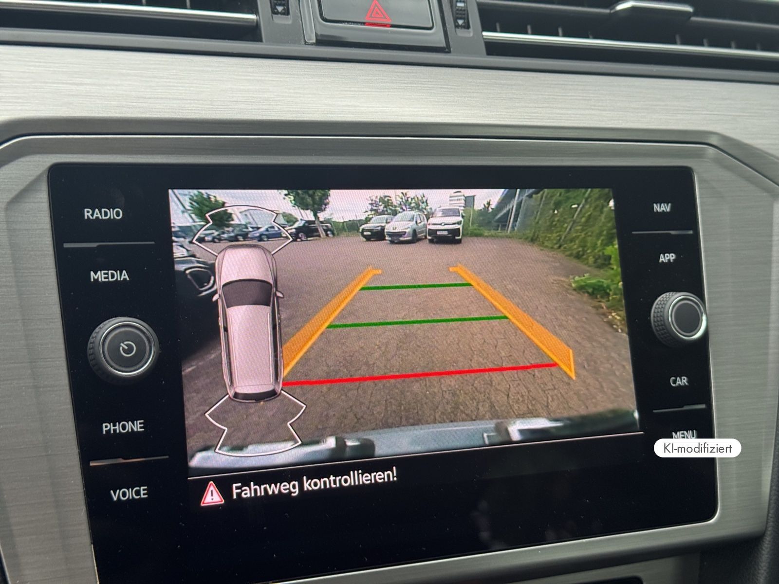 Volkswagen Passat Variant - Bild 21