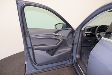 Audi Q8 e-tron - 7