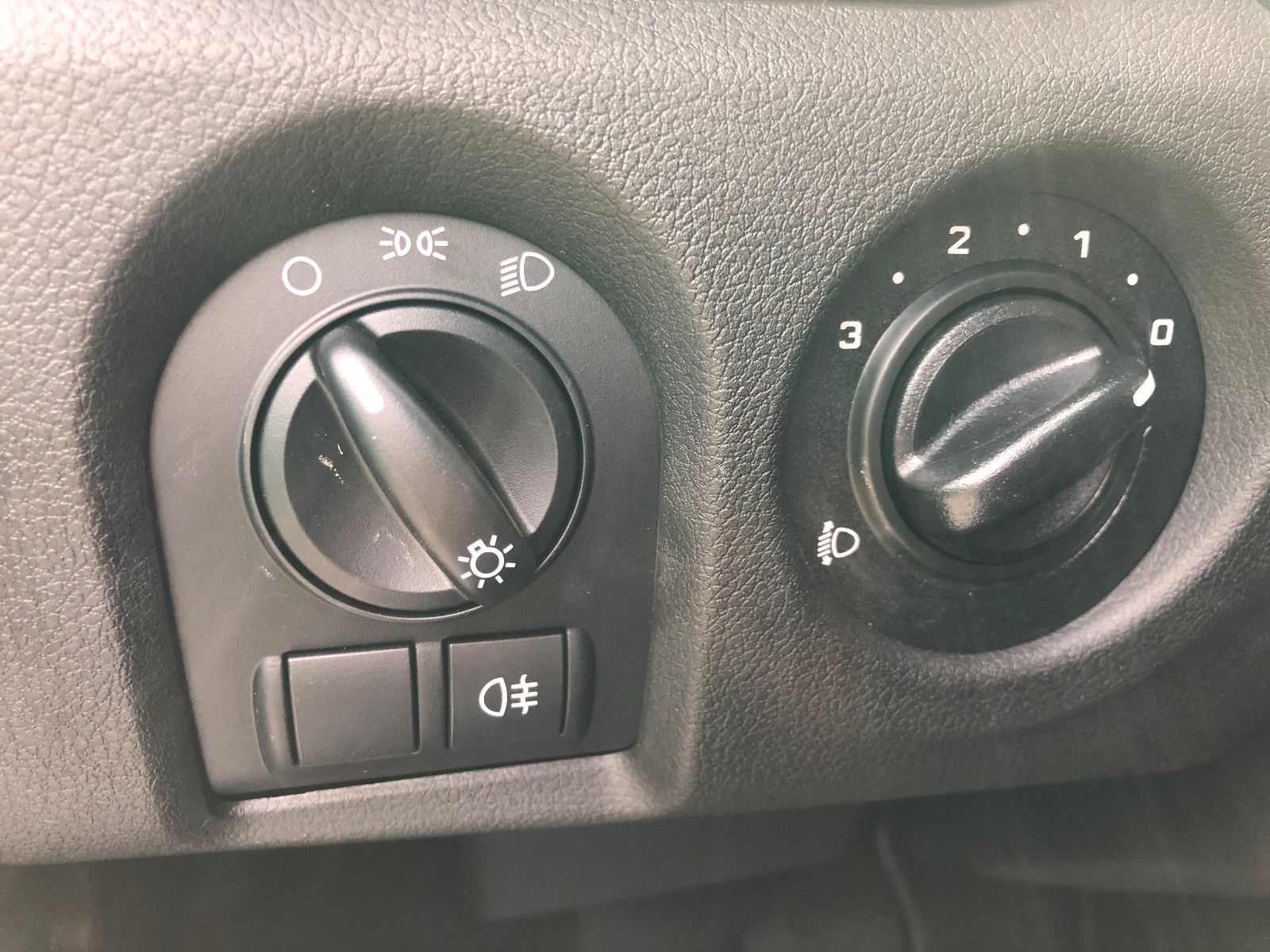 Fahrzeugabbildung Lada Niva "PREMIUM PLUS" KLIMA/ SITZHEIZUNG AET-2025!