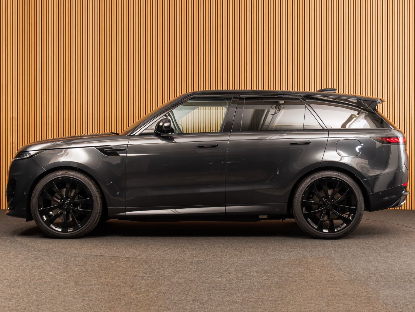 Land Rover P460e Dynamic HSE 23"-BLACK PACK-COMFORT PACK imagem 2