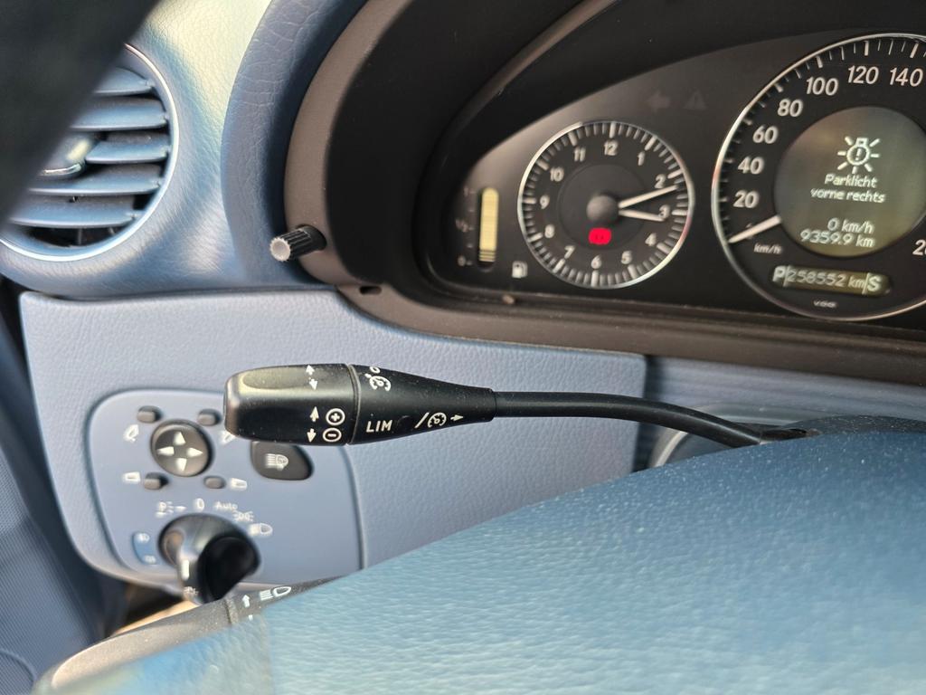 Mercedes-Benz CLK 320