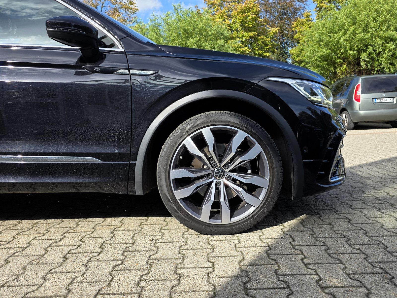 Volkswagen Tiguan R-Line 4Motion IQ-LED Matrix H&K Panorama foto 5