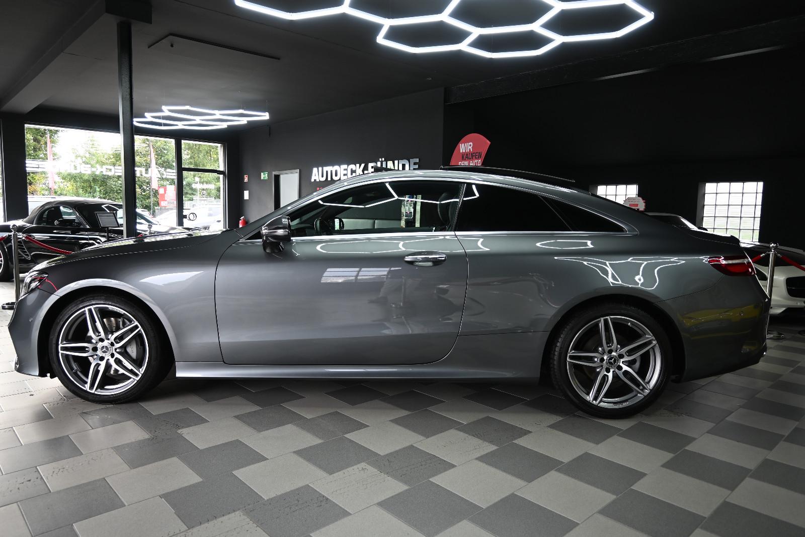 Mercedes-Benz E300 Coupe AMG/Pano/TW-Ass/Burmester/Kam/Distro